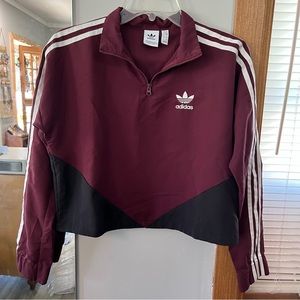 Adidas cropped jacket XS